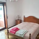 Spacious In With Fireplace, 87 Sqm شقة