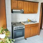 شقة Spacious In With Fireplace, 87 Sqm