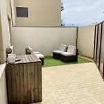 Spacious In With Fireplace, 87 Sqm شقة *