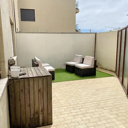 Spacious In With Fireplace, 87 Sqm Espinho